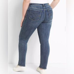 SEVEN7 STRAIGHT - Sassy Dark Wash Denim Jeans, mid-rise